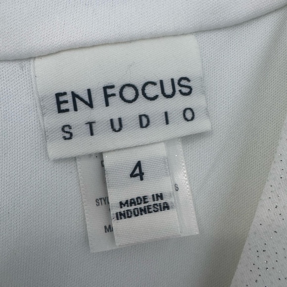 Sparkly white dress - Picture 3 of 10